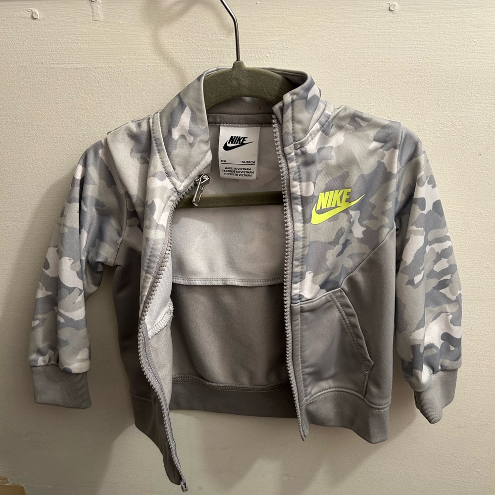 Nike Gray Camo Zip-Up Jacket